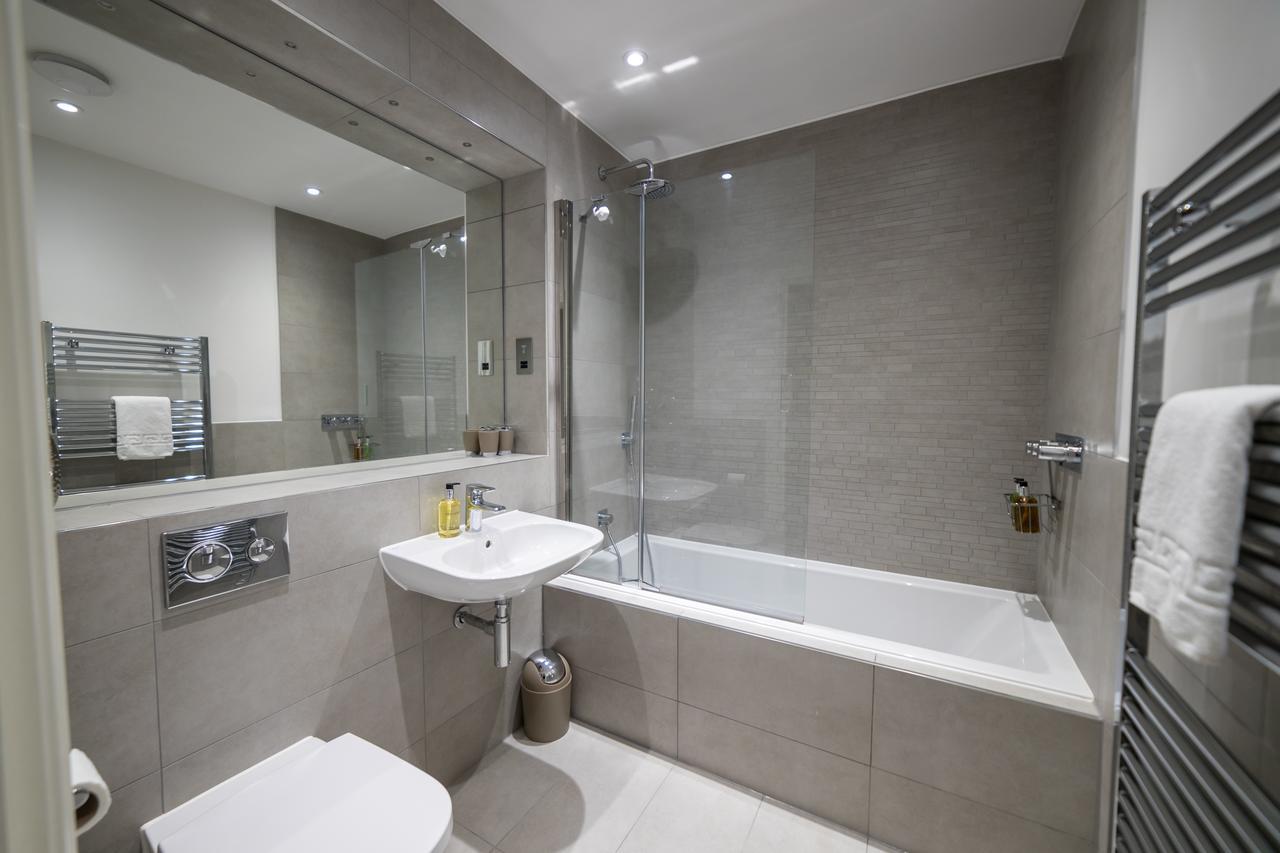 Helios Court Penthouse Serviced Apartment By Ferndale 메이든헤드 외부 사진