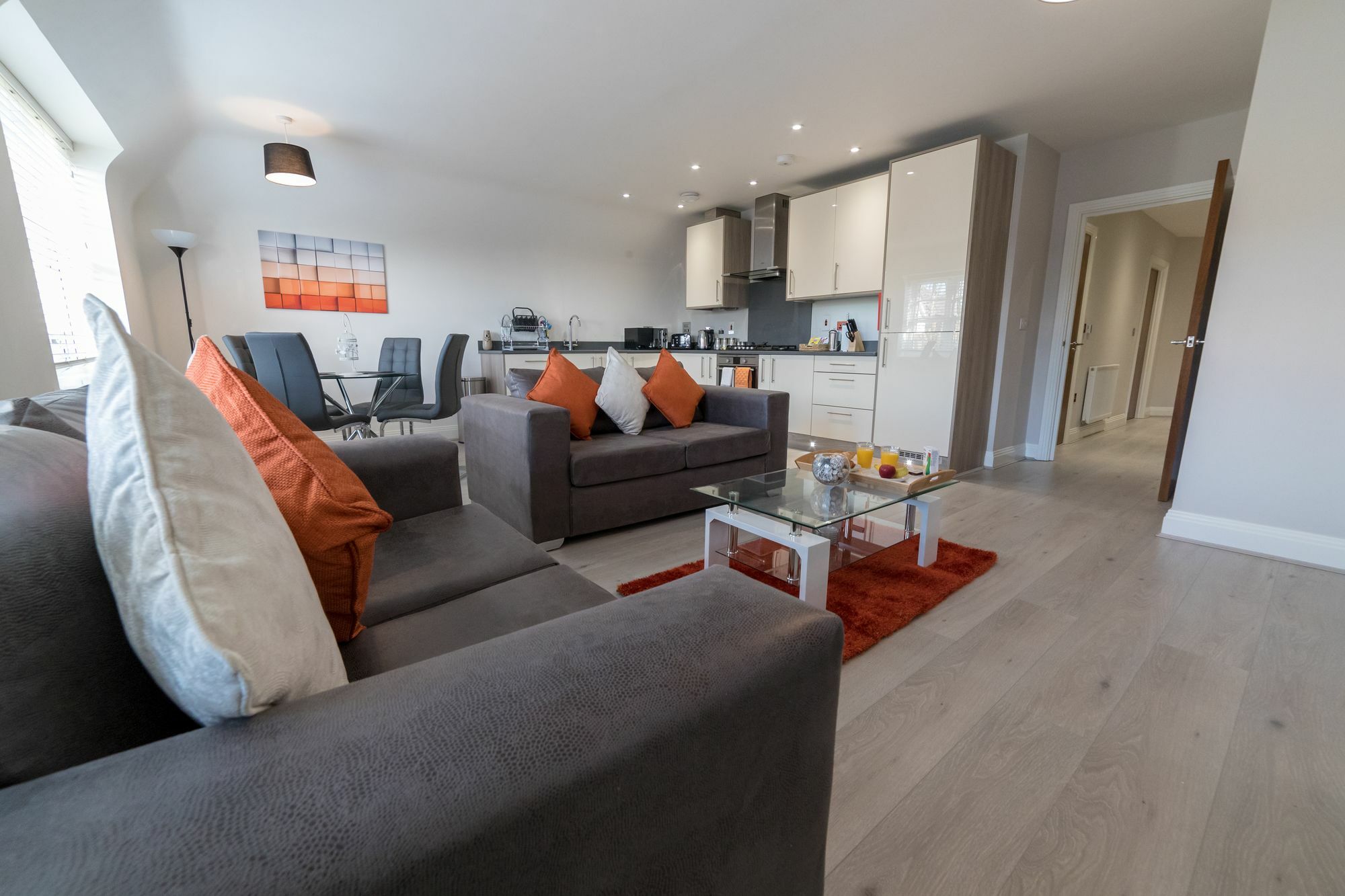 Helios Court Penthouse Serviced Apartment By Ferndale 메이든헤드 외부 사진