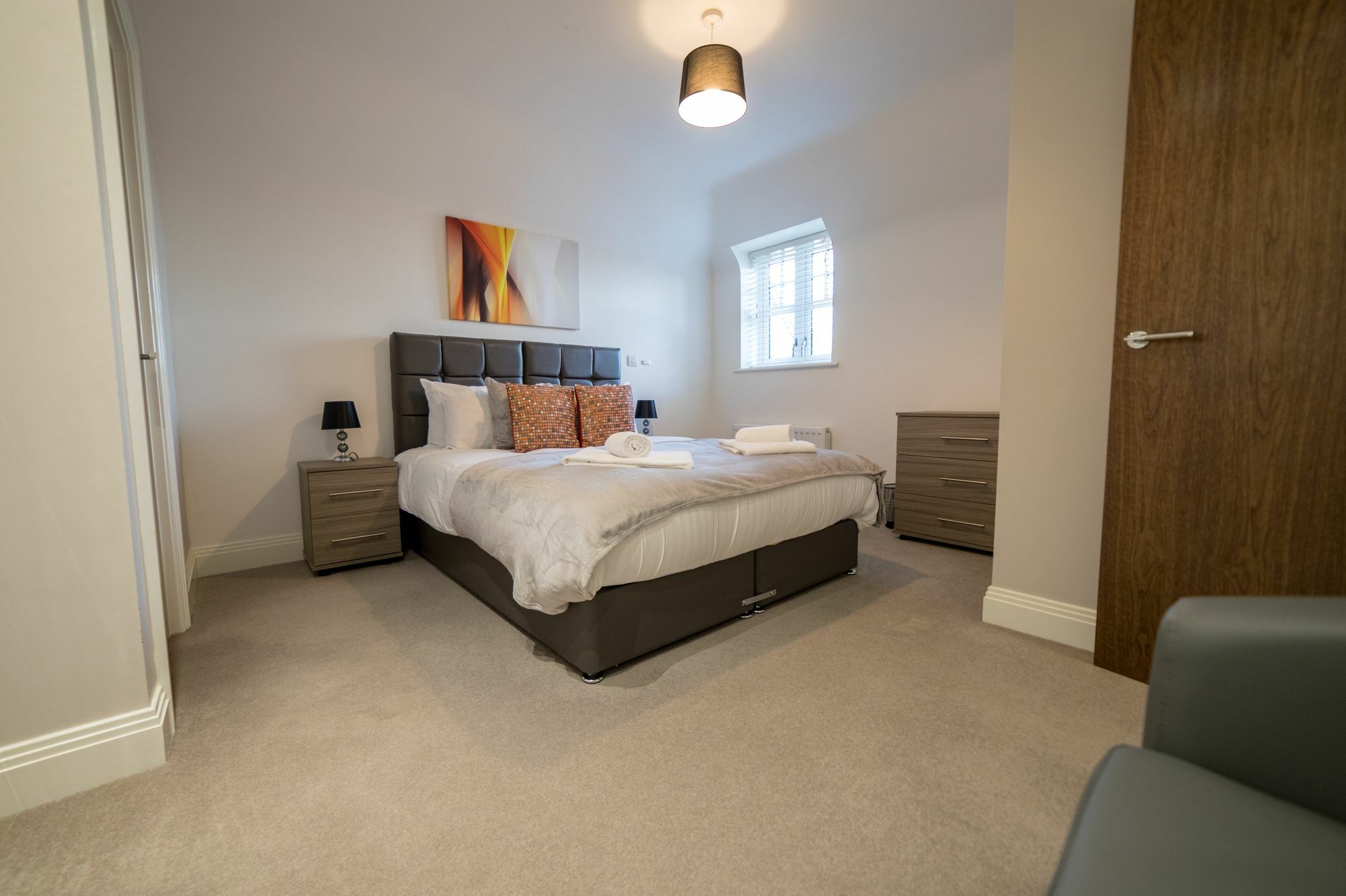 Helios Court Penthouse Serviced Apartment By Ferndale 메이든헤드 외부 사진